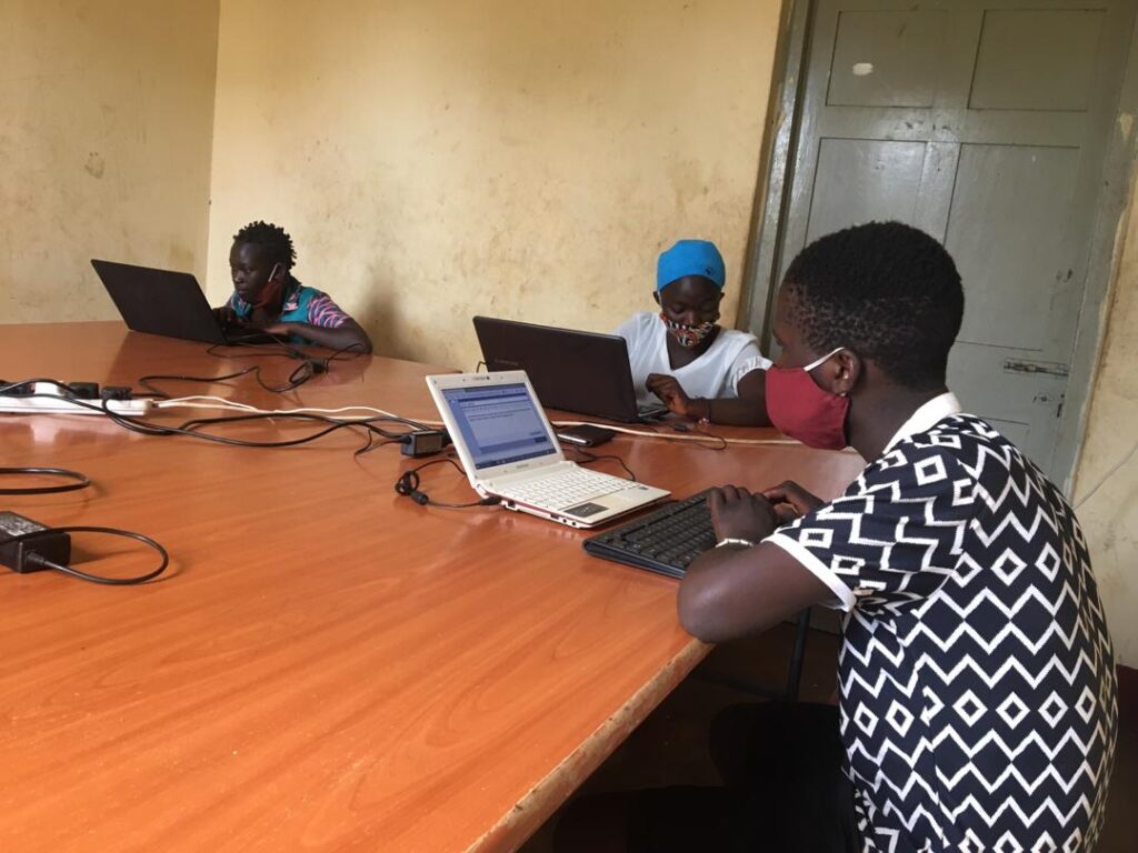 Children in Uganda learning about pollution